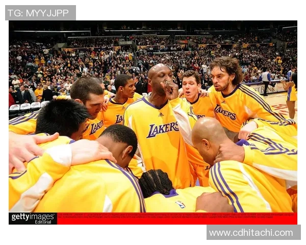 热火与湖人激战正酣球迷热议精彩瞬间与战术对决